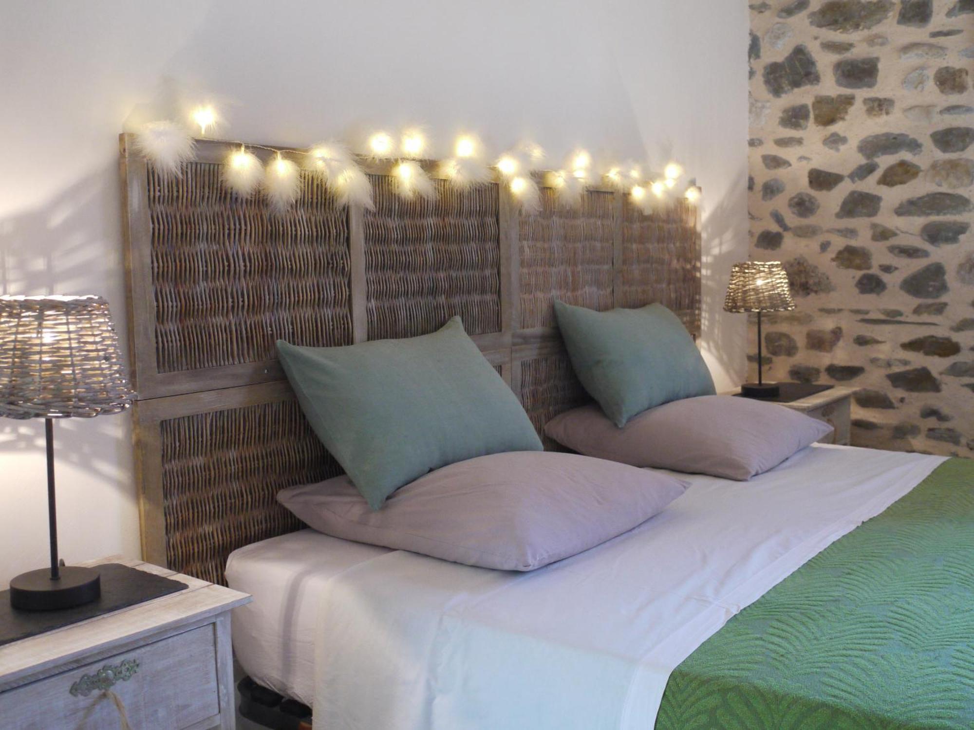 Les Jardins De Lumiere Bed & Breakfast Brusque Bagian luar foto